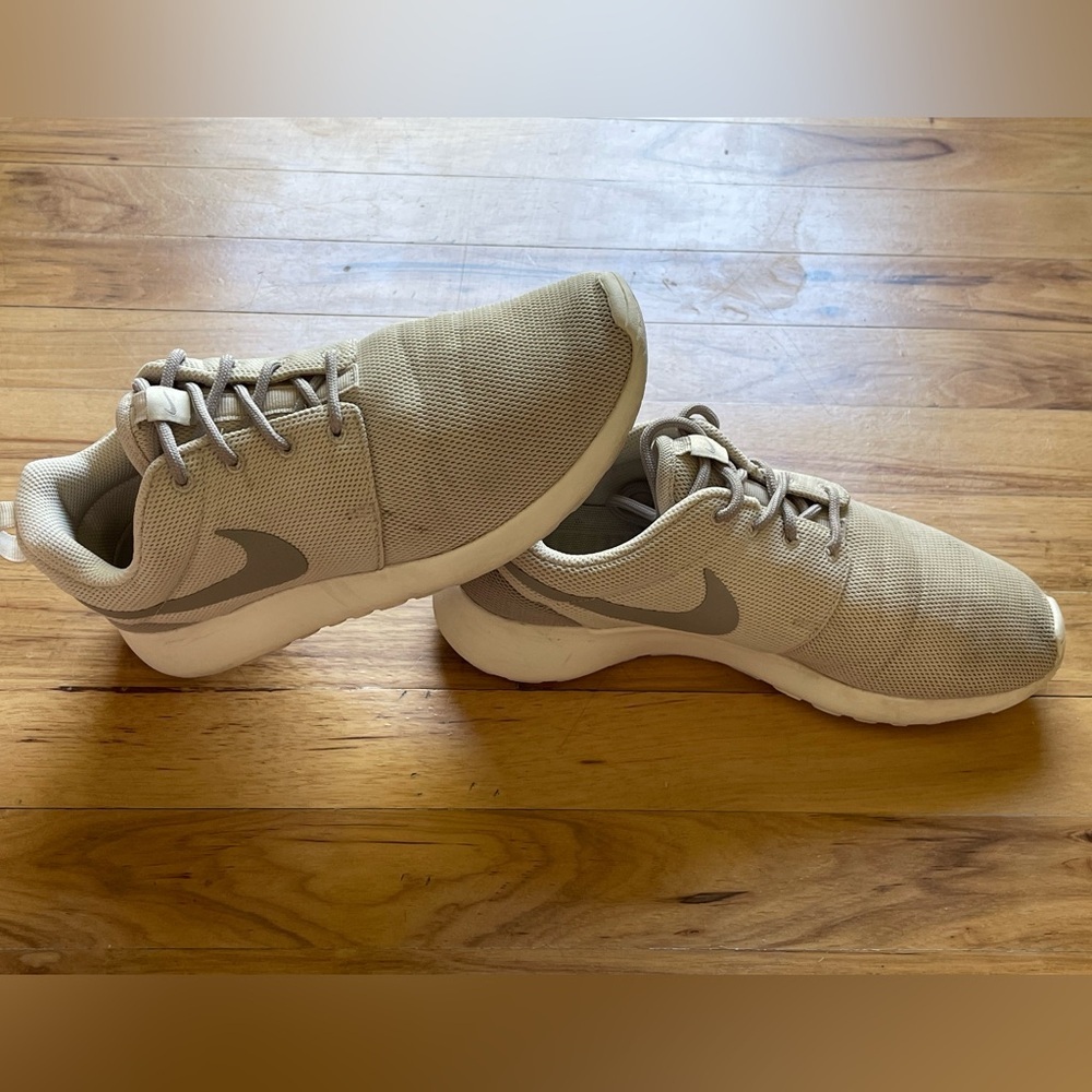 Nike Roshe One Women’s Running Shoes